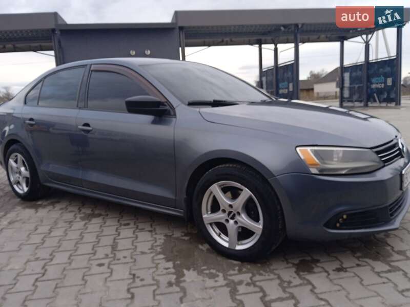 Седан Volkswagen Jetta 2012 в Ланівці