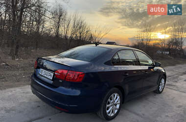 Седан Volkswagen Jetta 2014 в Вільногірську