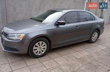 Седан Volkswagen Jetta 2013 в 