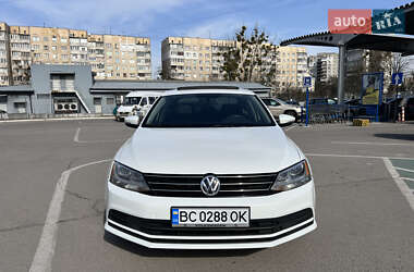 Седан Volkswagen Jetta 2015 в Львове