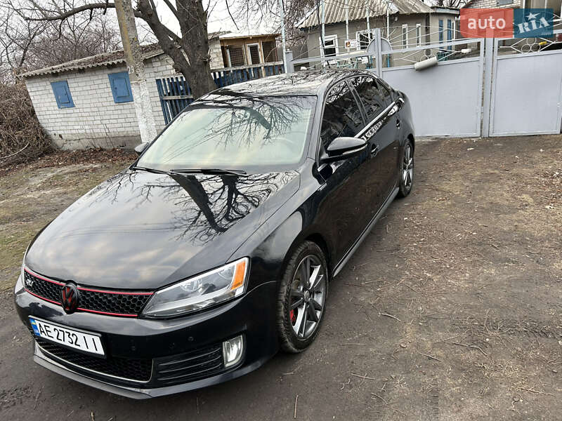 Седан Volkswagen Jetta 2014 в Першотравенске