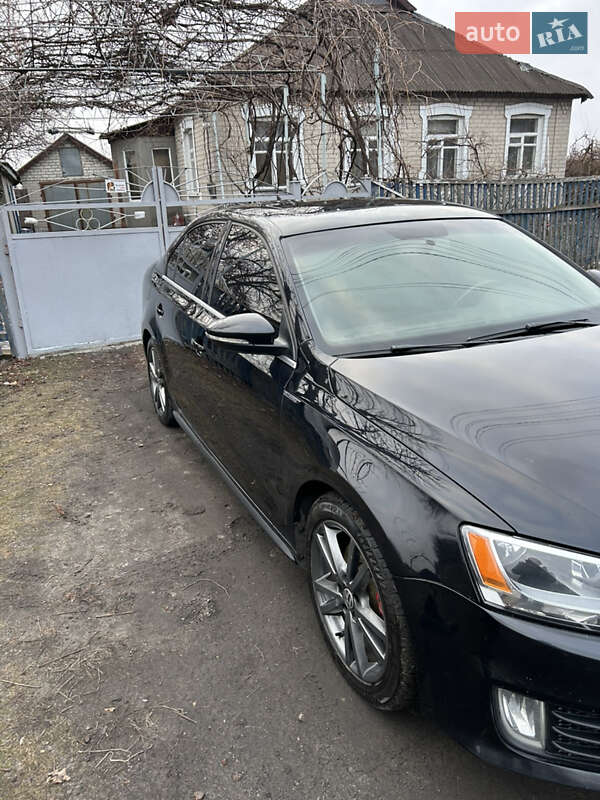 Седан Volkswagen Jetta 2014 в Першотравенске