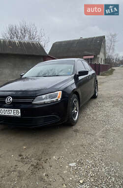 Седан Volkswagen Jetta 2013 в Борщеве