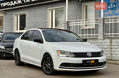 Седан Volkswagen Jetta 2015 в Харькове