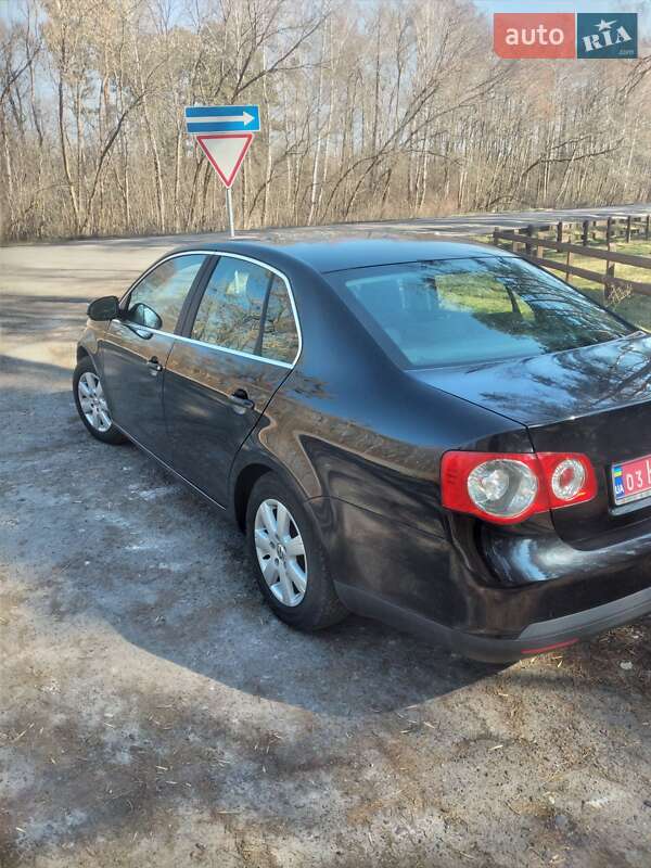 Седан Volkswagen Jetta 2007 в Житомире