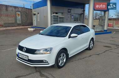 Седан Volkswagen Jetta 2016 в 