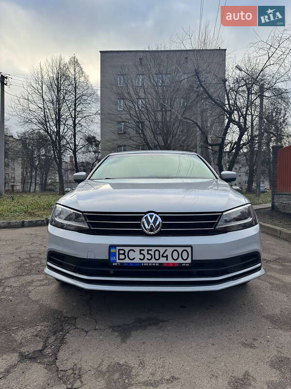 Седан Volkswagen Jetta 2017 в 