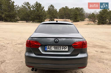 Седан Volkswagen Jetta 2011 в Днепре