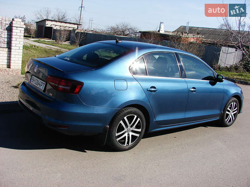 Седан Volkswagen Jetta 2016 в Одессе