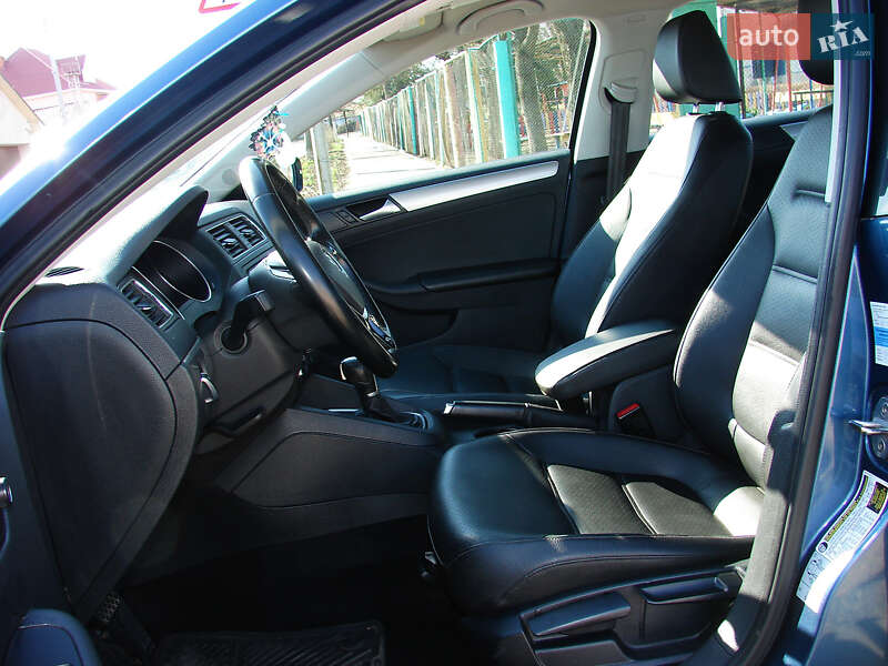 Седан Volkswagen Jetta 2016 в Одессе