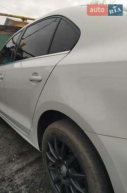 Седан Volkswagen Jetta 2015 в 