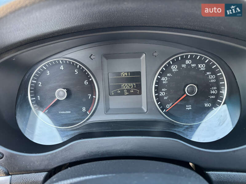 Седан Volkswagen Jetta 2014 в Львові