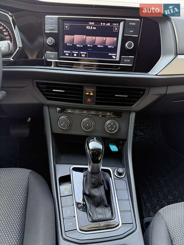 Седан Volkswagen Jetta 2019 в Кривом Роге