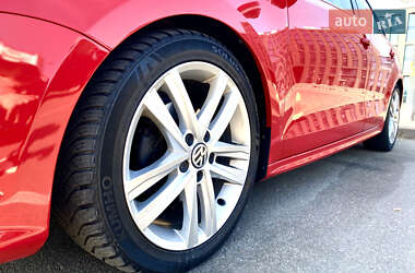 Седан Volkswagen Jetta 2016 в 