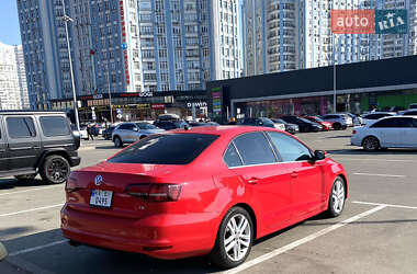 Седан Volkswagen Jetta 2016 в 