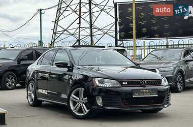 Седан Volkswagen Jetta 2015 в 