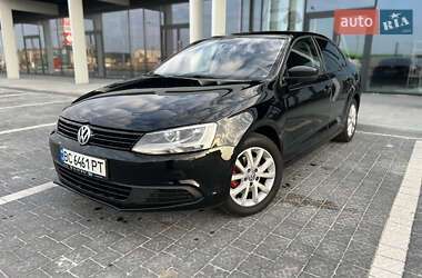 Седан Volkswagen Jetta 2013 в Львове