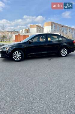 Седан Volkswagen Jetta 2012 в 
