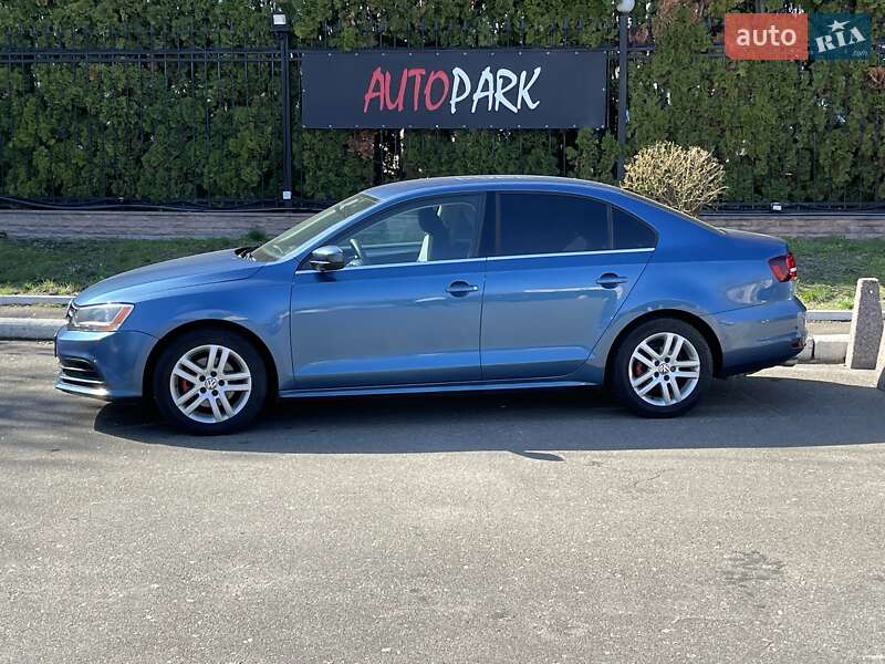 Седан Volkswagen Jetta 2017 в Києві