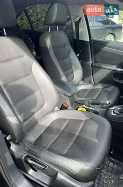 Седан Volkswagen Jetta 2011 в 