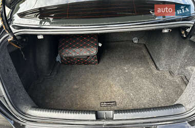 Седан Volkswagen Jetta 2011 в 