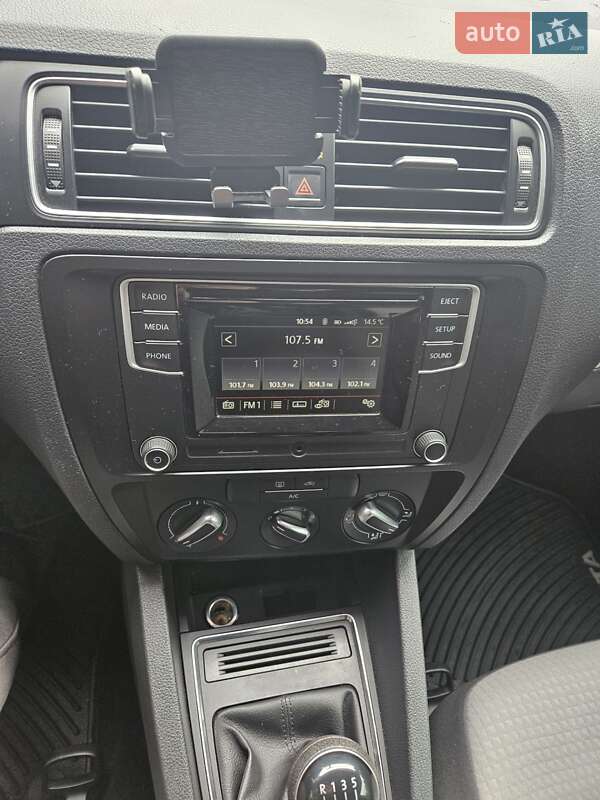 Седан Volkswagen Jetta 2017 в Запорожье