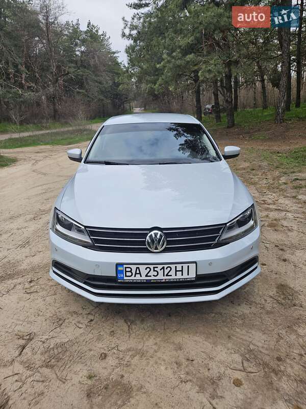 Седан Volkswagen Jetta 2017 в Запорожье