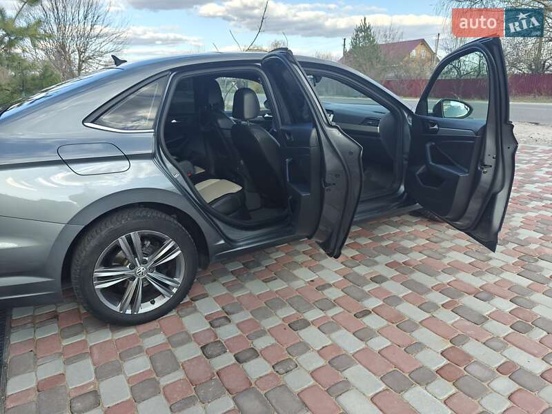 Седан Volkswagen Jetta 2018 в Василькові