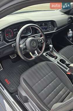 Седан Volkswagen Jetta 2020 в 