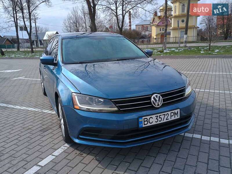 Седан Volkswagen Jetta 2017 в 