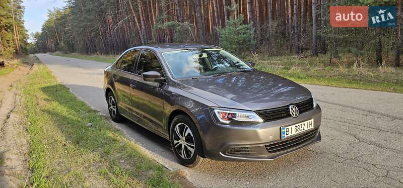 Седан Volkswagen Jetta 2012 в Полтаве