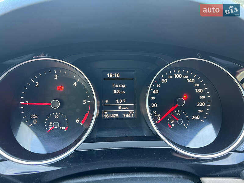 Седан Volkswagen Jetta 2016 в Ровно