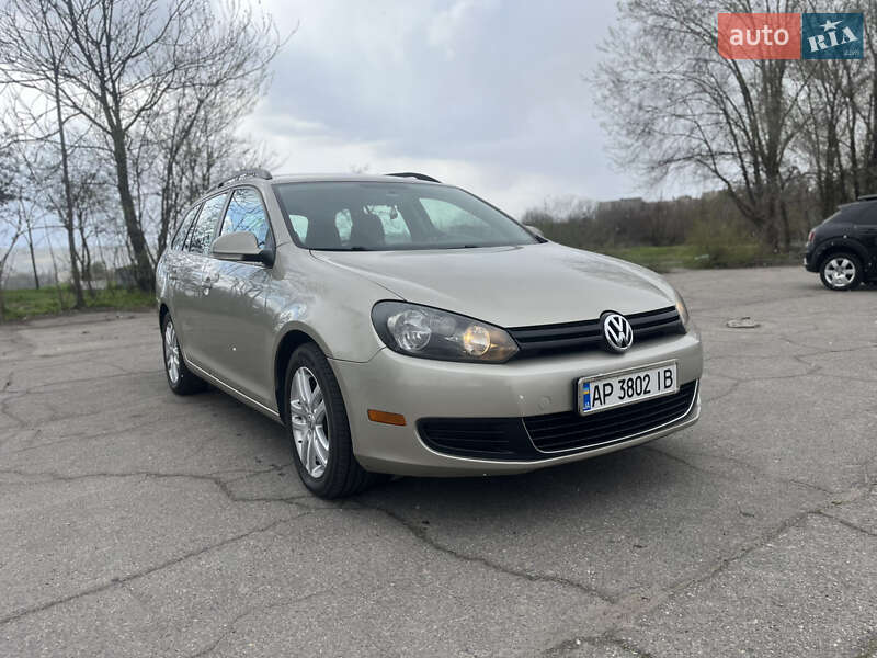 Универсал Volkswagen Jetta 2013 в 