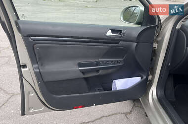 Универсал Volkswagen Jetta 2013 в 