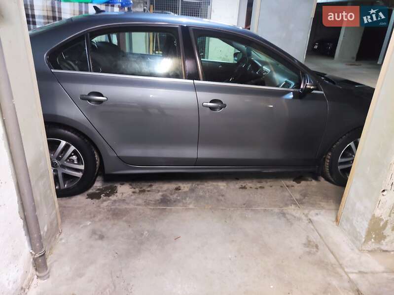 Седан Volkswagen Jetta 2012 в Львове