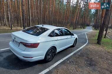 Седан Volkswagen Jetta 2018 в 
