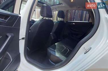 Седан Volkswagen Jetta 2018 в 