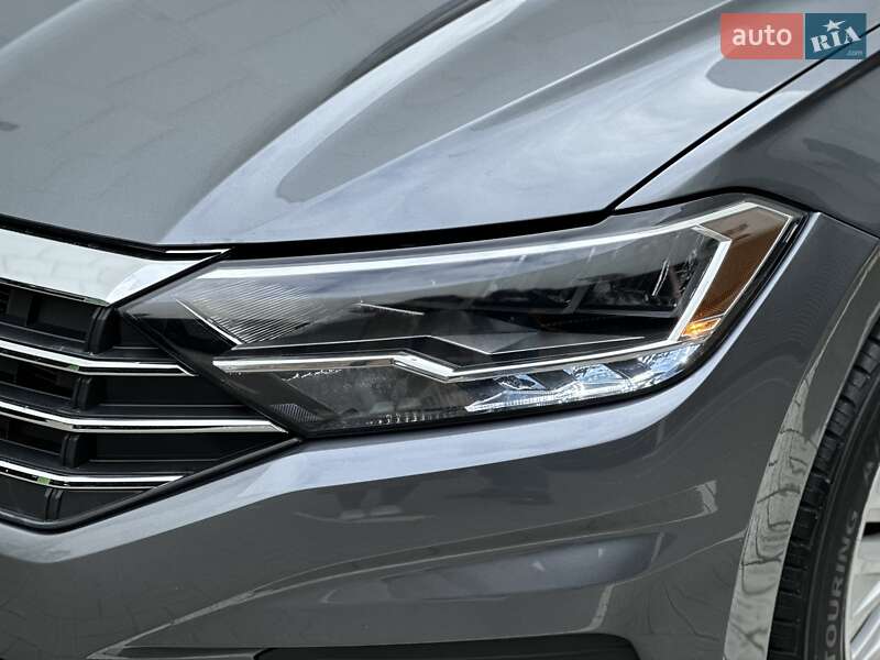 Седан Volkswagen Jetta 2019 в Києві