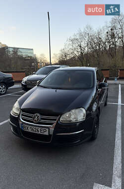 Седан Volkswagen Jetta 2005 в Киеве