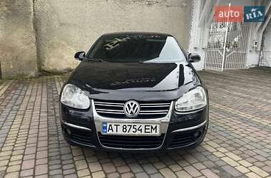 Седан Volkswagen Jetta 2006 в Чернівцях