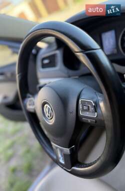 Седан Volkswagen Jetta 2014 в 