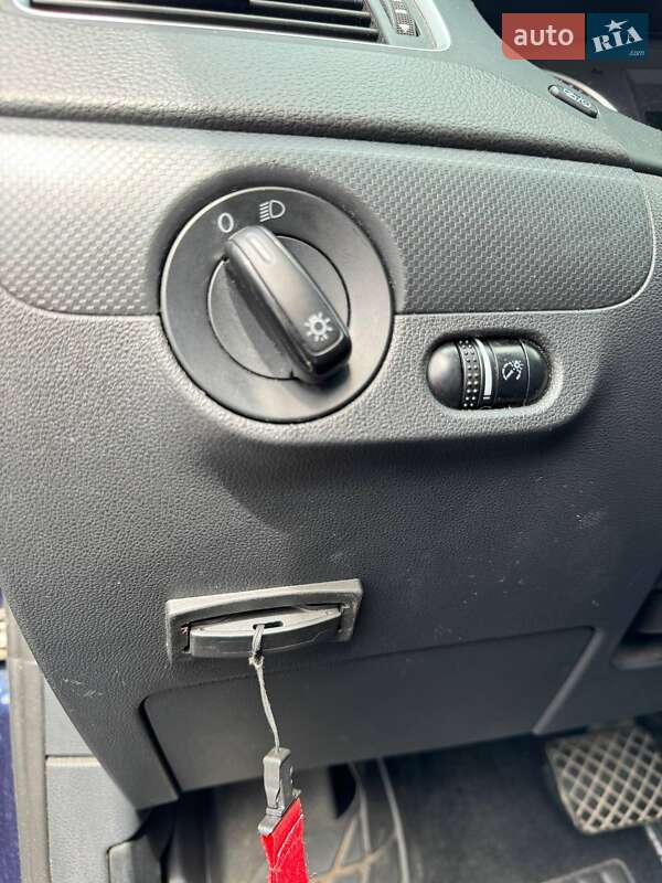 Седан Volkswagen Jetta 2014 в Киеве