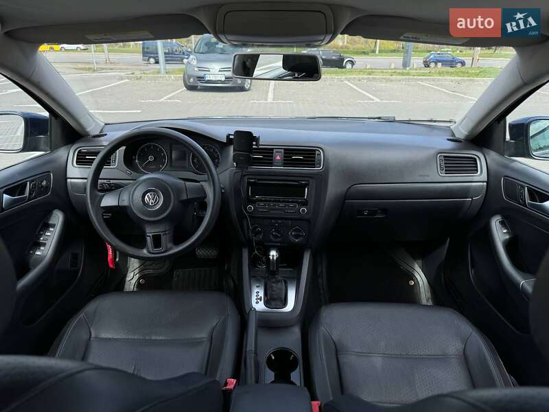 Седан Volkswagen Jetta 2014 в Киеве