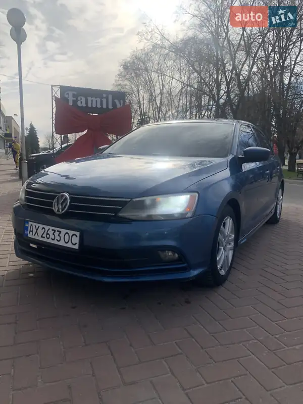 Седан Volkswagen Jetta 2014 в 