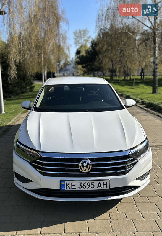 Седан Volkswagen Jetta 2021 в 