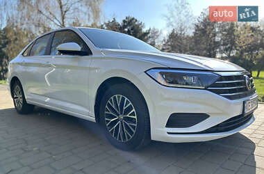 Седан Volkswagen Jetta 2021 в 