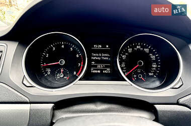 Седан Volkswagen Jetta 2016 в 