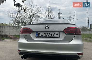 Седан Volkswagen Jetta 2013 в 
