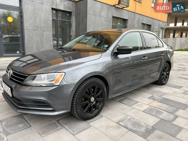 Седан Volkswagen Jetta 2014 в 