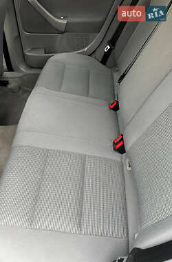 Седан Volkswagen Jetta 2006 в 